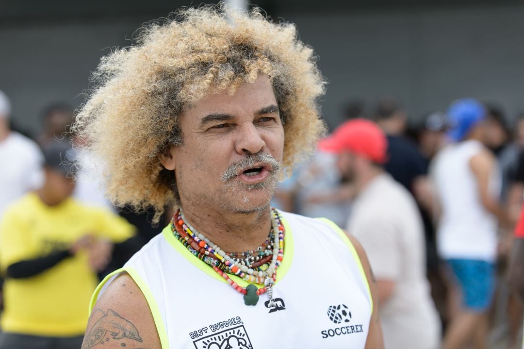 Los rizos han hecho de Carlos Valderrama una figura que trasciende lo meramente deportivo.