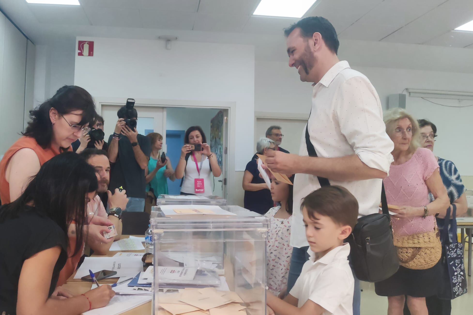 Agustín Zamora, votando este 23J