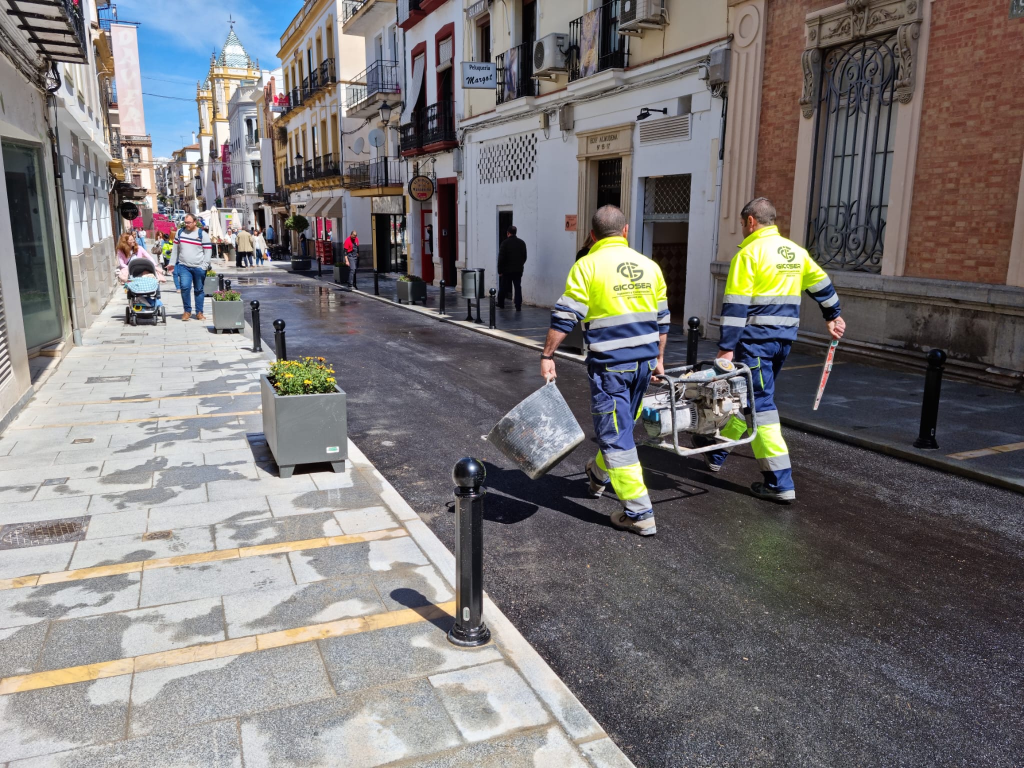 El paro bajó principalmente en el sector servicios, seguido de la agricultura y la construcción