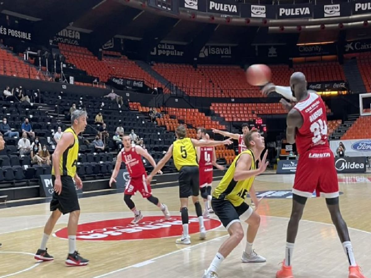 El CB Cartagena derrota a Llucmajor y logra un histórico ascenso a LEB Plata