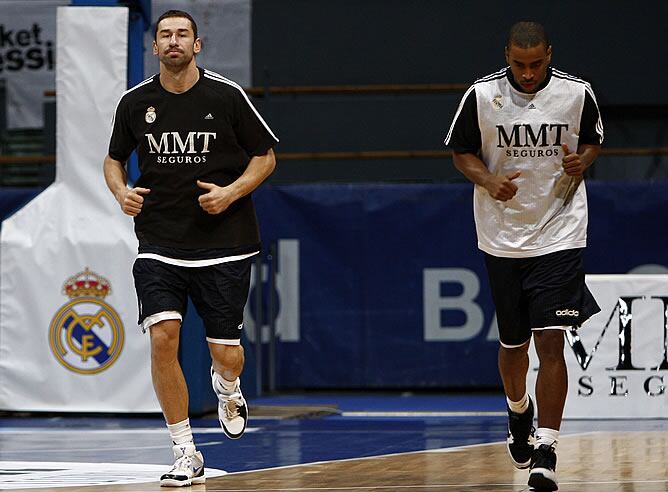 Jaric y Bullock, durante el calentamiento