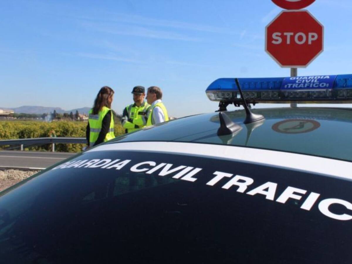 Investigan al conductor de un camión que circulaba por la autovía quintuplicando la tasa de alcohol