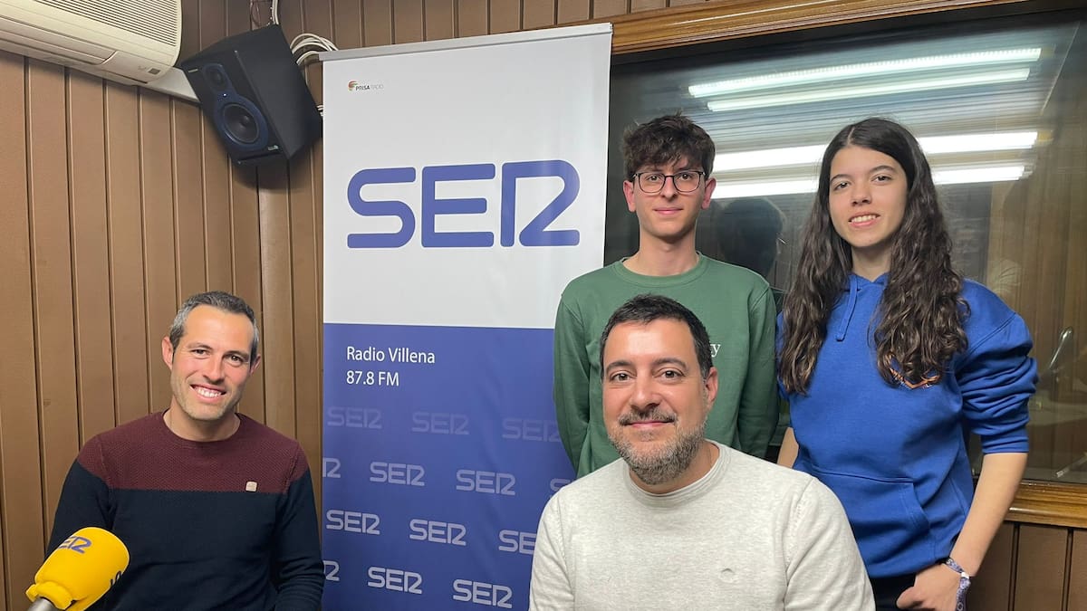 Profesores y alumnos del IES Navarro Santa Fe