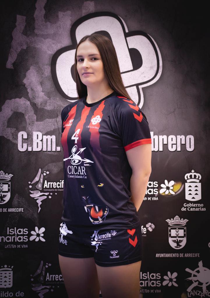 La croata Petra Jersek con la camiseta del CICAR Lanzarote Ciudad de Arrecife.