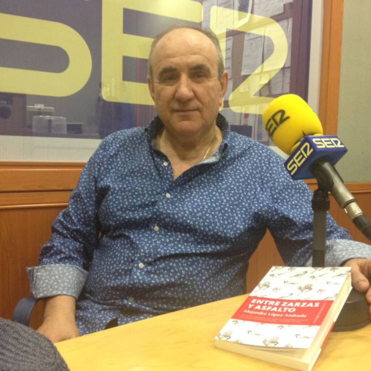 El poeta entre zarzas y asfalto