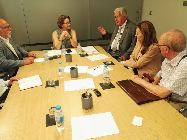 Reunión de la consellera de Agricultura con la Comunidad del Pantano de Elche