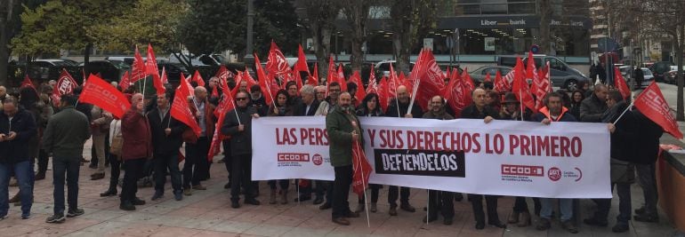 La concentración de Cuenca se ha celebrado en la Plaza de España