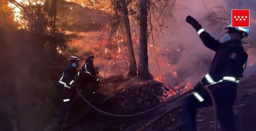 Incendio declarado en San Martín de Valdeiglesias.