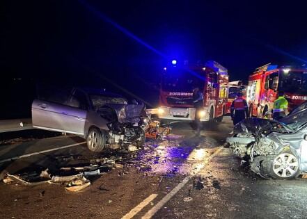 Colisión frontal entre dos vehículos en Lanzarote.