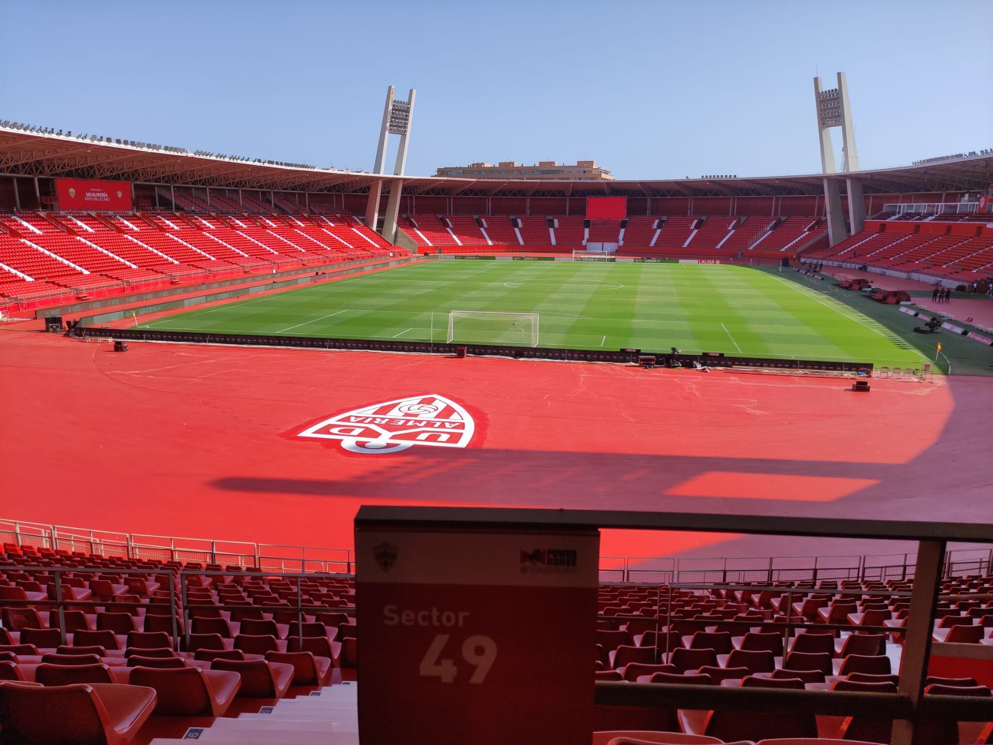 El Estadio de los Juegos Mediterráneos, listo para el Almería-Las Palmas.