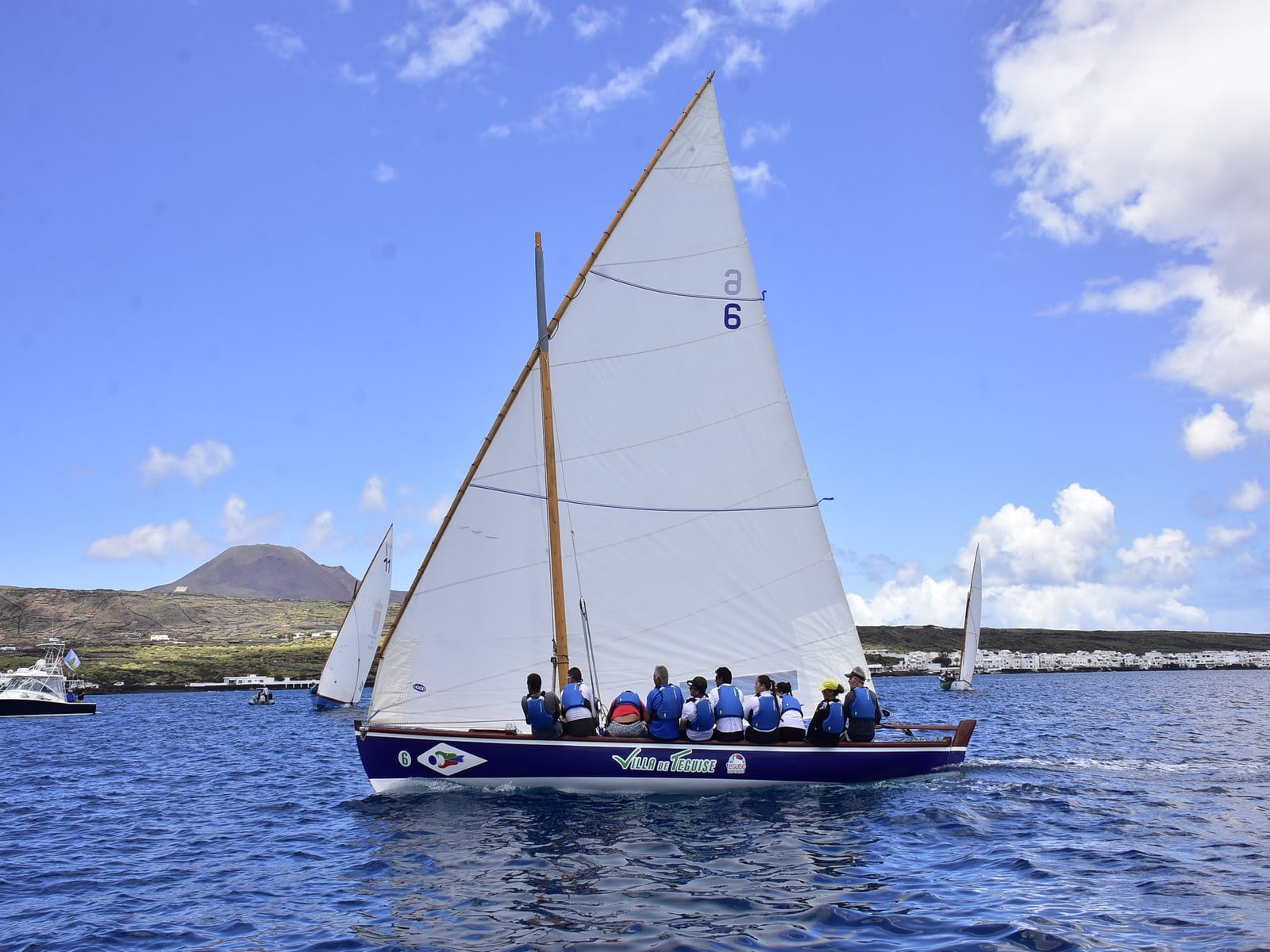El Villa de Teguise durante el Trofeo Municipio de Haría de Vela Latina.
