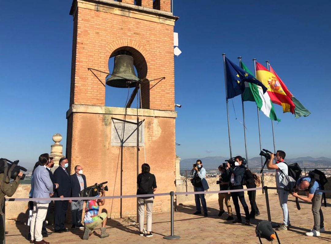 Momento simbólico de la reapertura del monumento