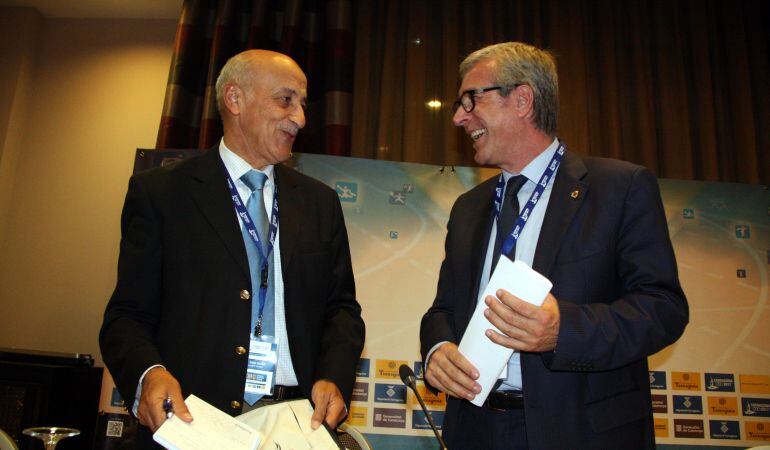 El president del CIJM, Amar Addadi, amb l'alcalde de la ciutat, Josep Fèlix Ballesteros. 