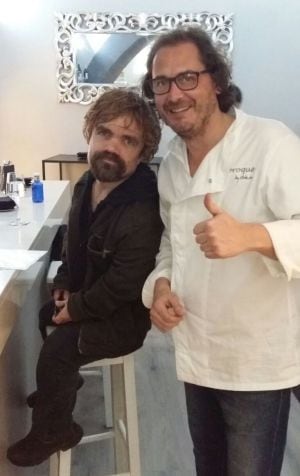 Tyrion Lanniester, de tapas en el Alboroque de Cáceres.