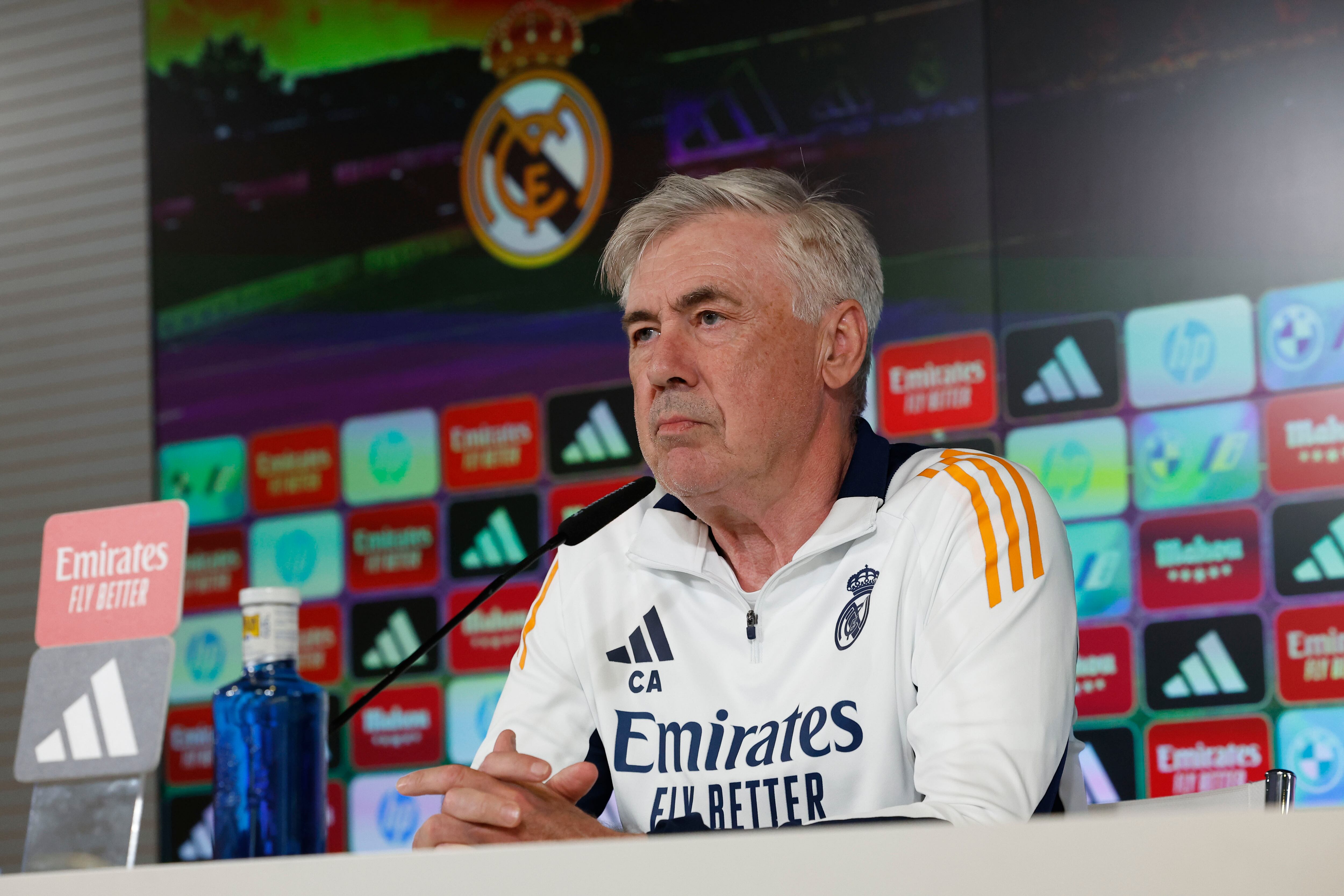 El entrenador Carlo Ancelotti, tras dirigir este viernes su último entrenamiento en Valdebebas