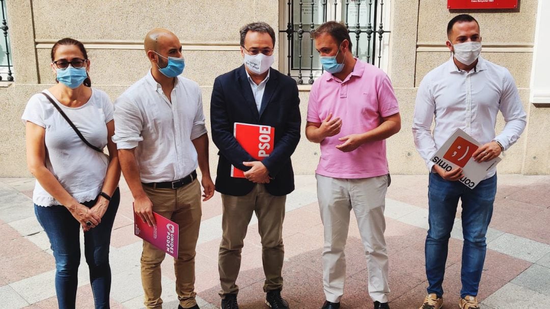 Los portavoces de los grupos de izquierda en la oposición acuden al Síndic de Greuges