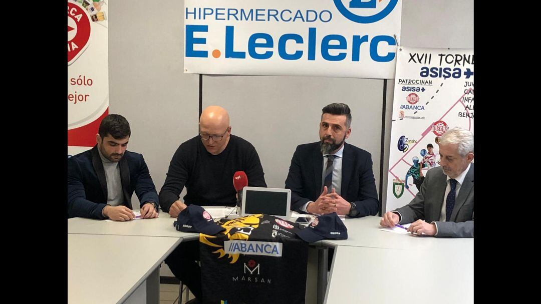 Acto de presentación del Torneo Asisa de balonmano base