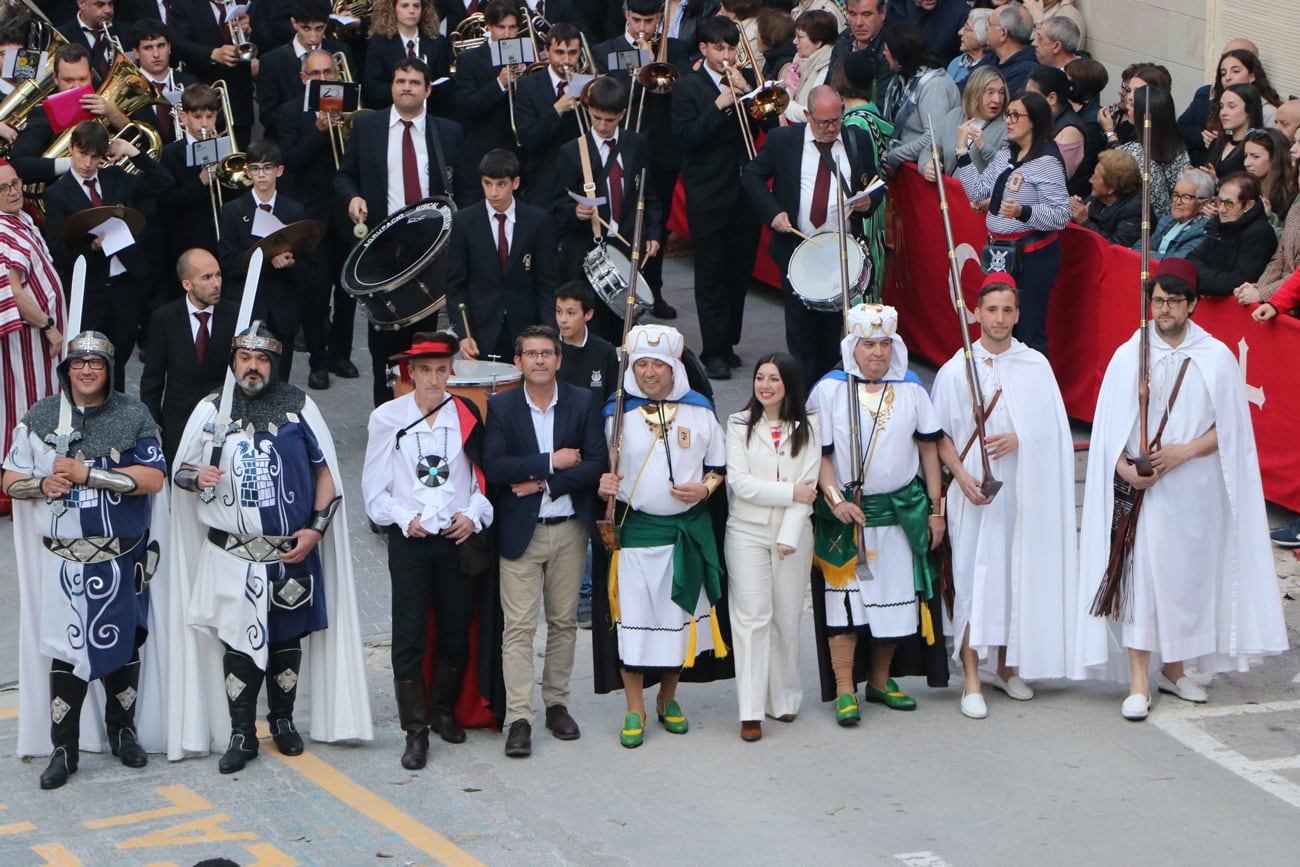 Finalización del desfile extraordinario de Ontinyent