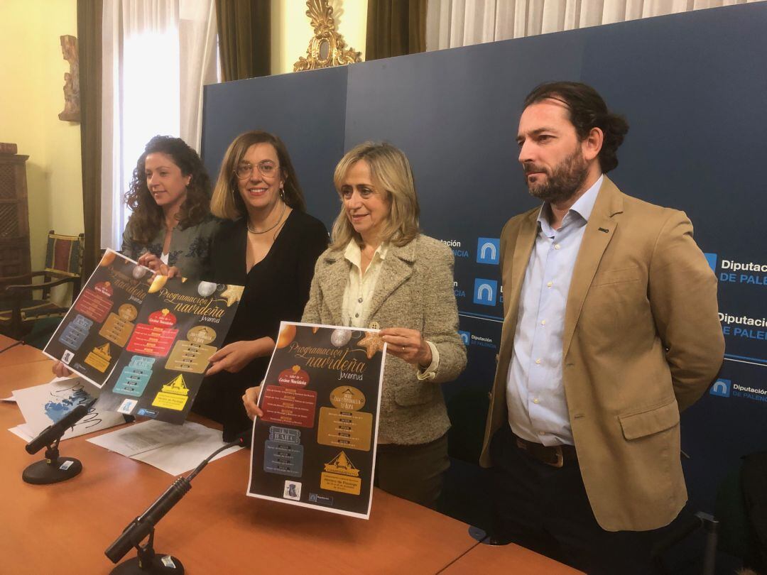 Las autoridades presentando hoy los talleres de Navidad 2018