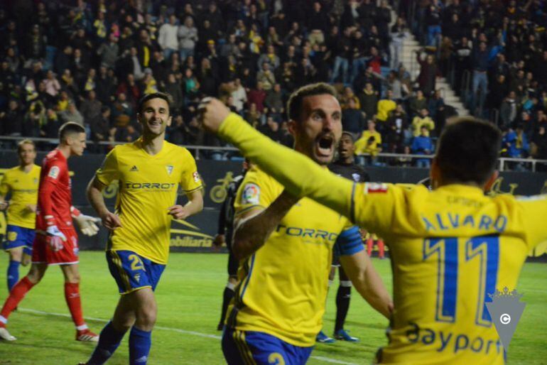 Servando celebra el gol del empate