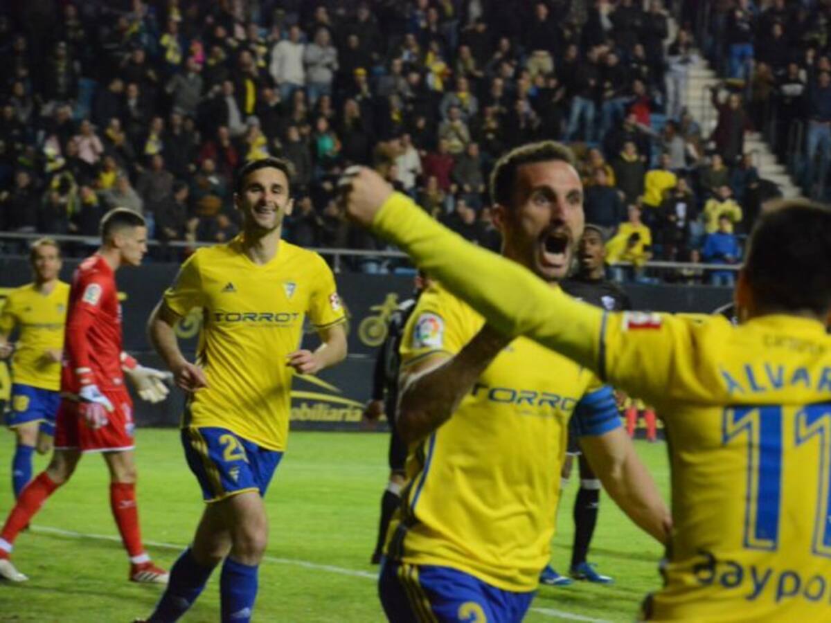 Un punto de oro para el Cádiz