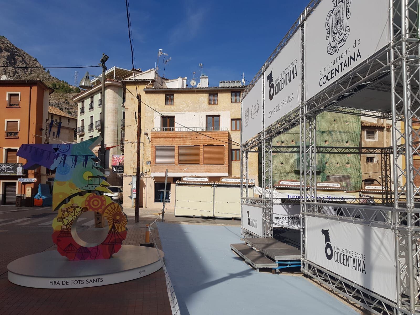 Cocentaina se prepara para su Fira de Tots Sants