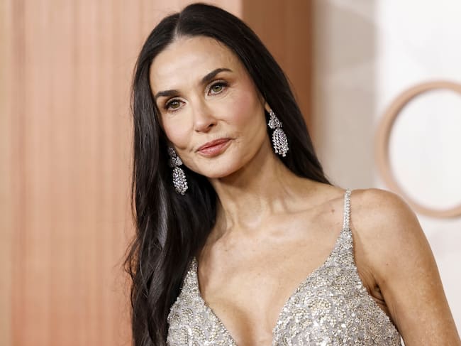Demi Moore durante la alfombra roja de los Oscar.