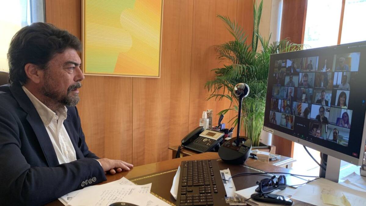 La Columna de Carlos Arcaya: «Los proyectos de calado de gestión municipal brillan por su ausencia»