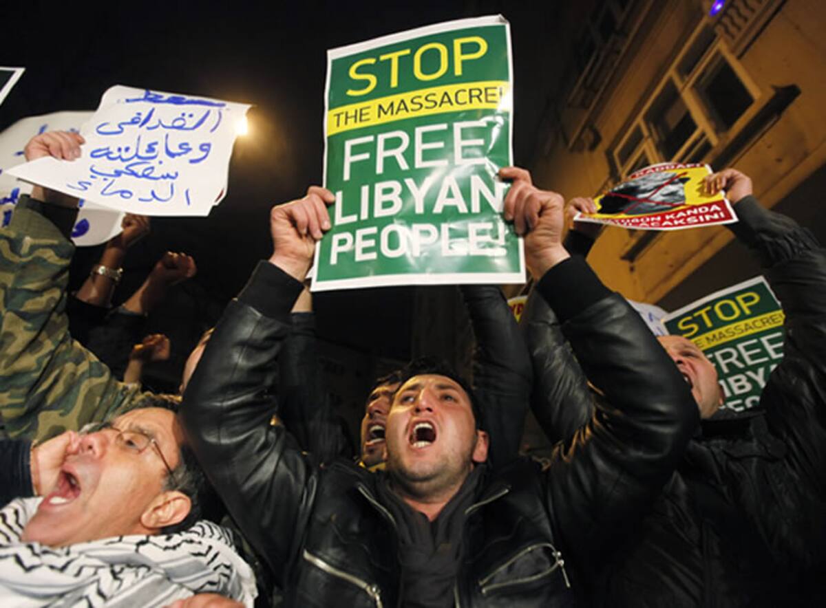 ¡Parad la masacre, Libia libre! gritan ciudadanos en Estambul