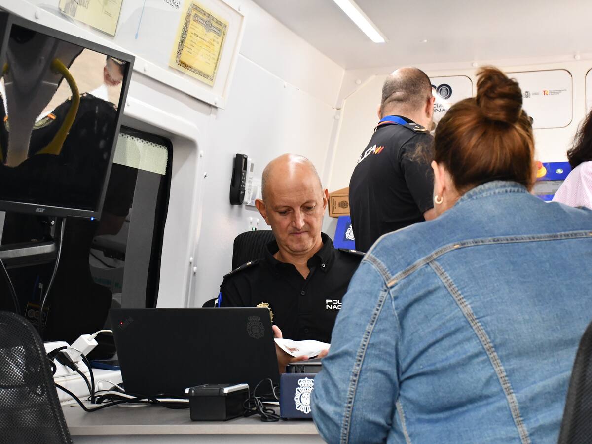 La Policía Nacional empieza a prestar el servicio del DNI en San Roque