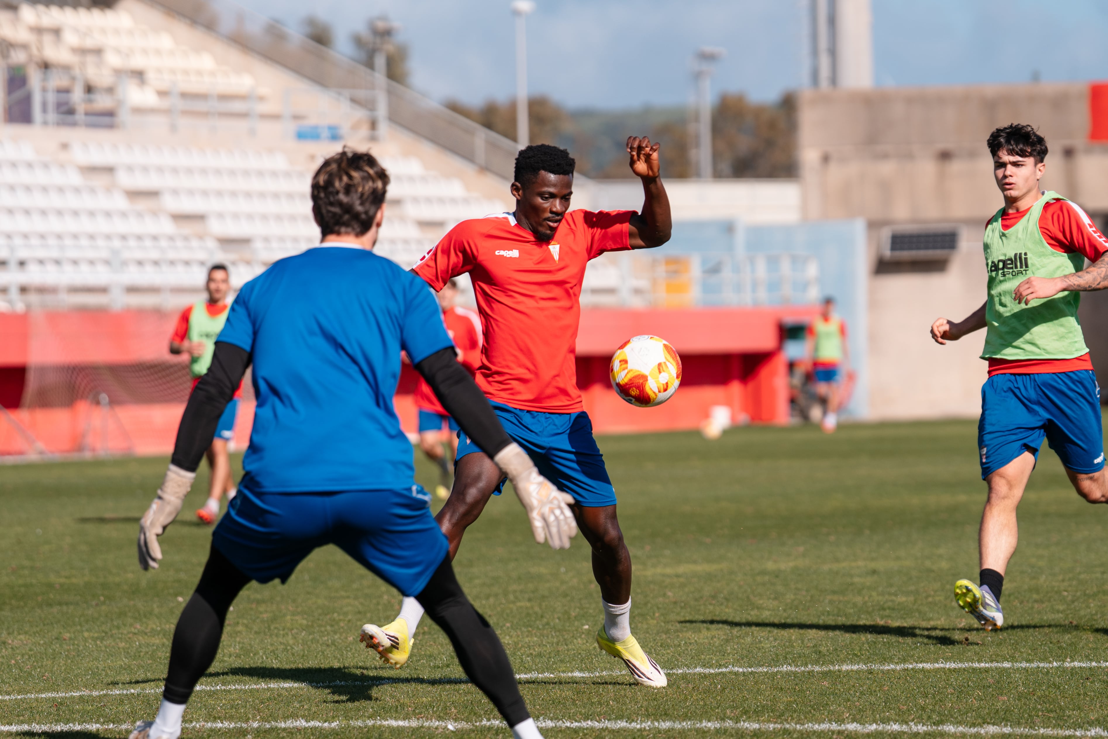 Obeng en un entrenamiento