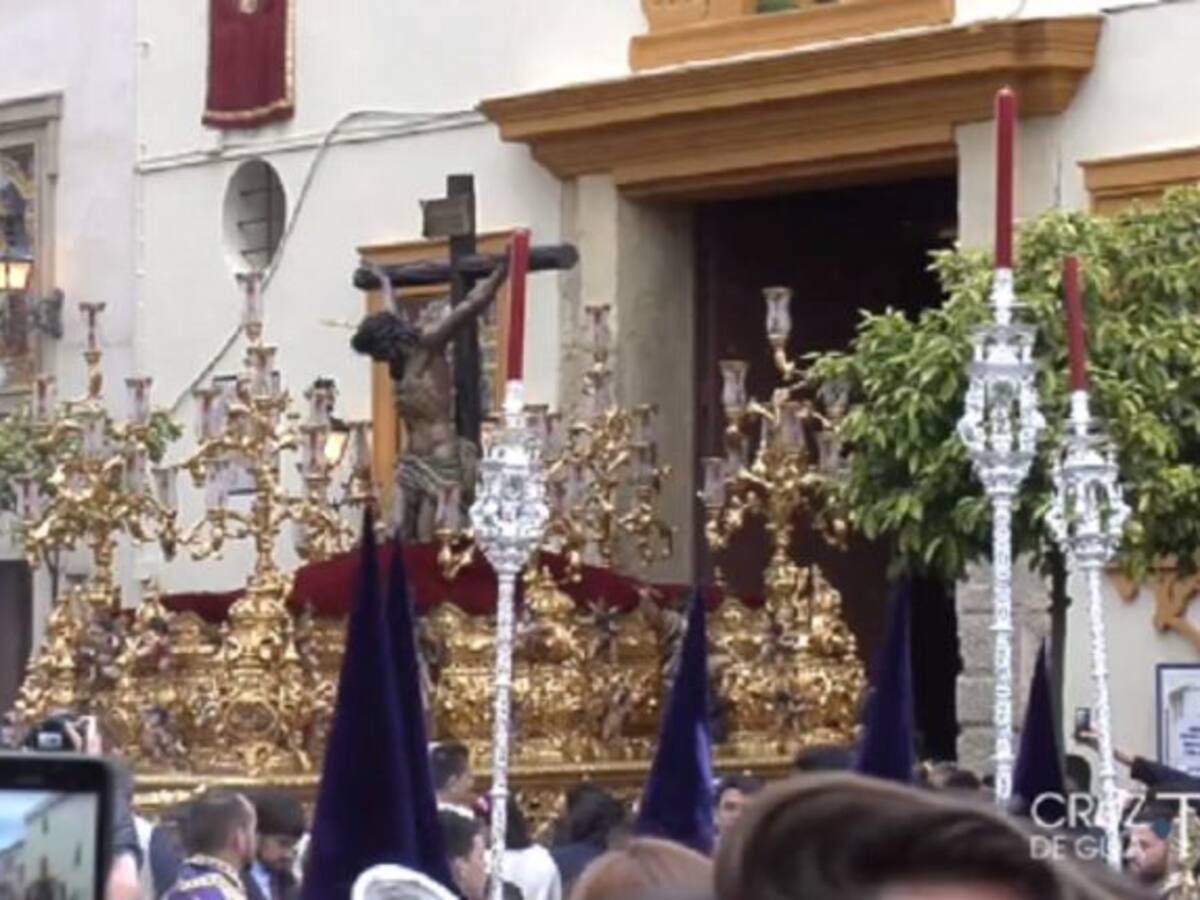 Salida del Cristo de la Sangre de San Benito