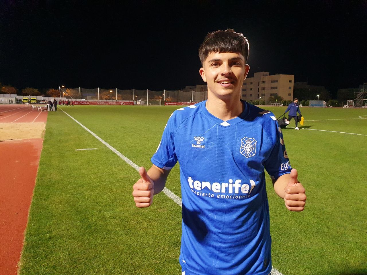 Teto debutó con el CD Tenerife en partido oficial el 2 de Diciembre de 2021 en Ibiza en Copa del Rey.