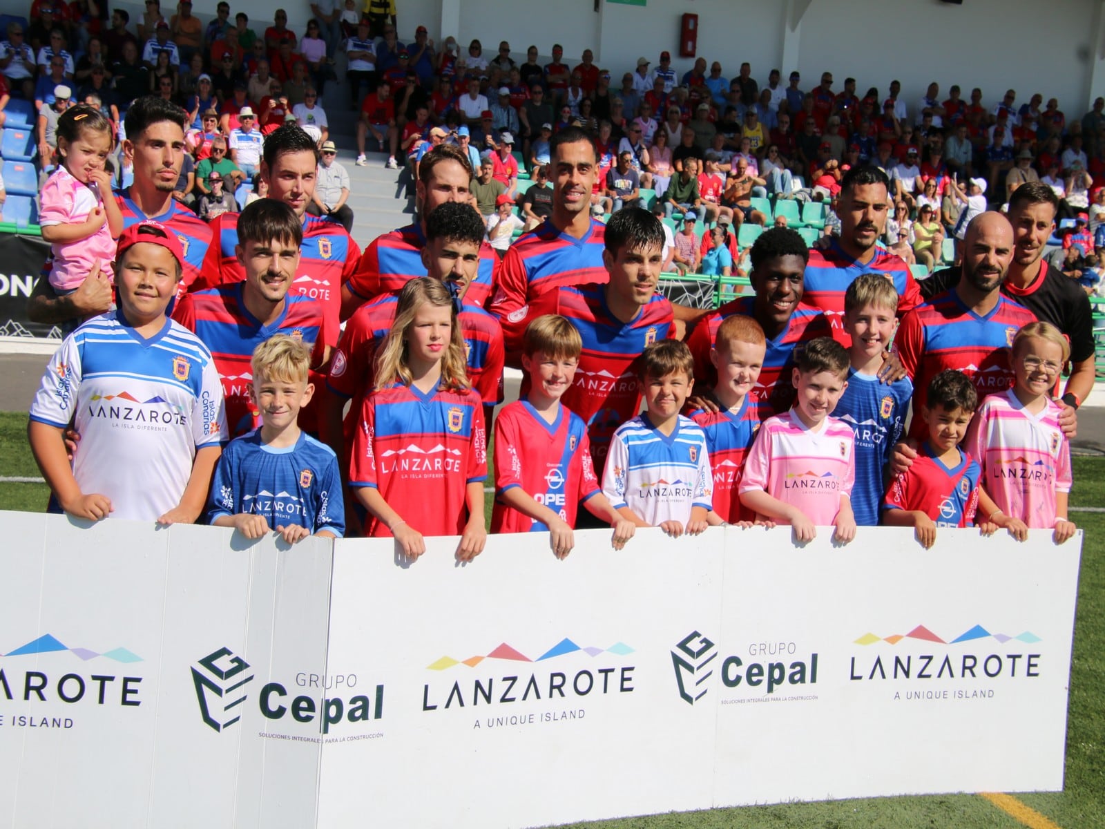 Equipo inicial de la UD Lanzarote frente al CD Santa Úrsula.