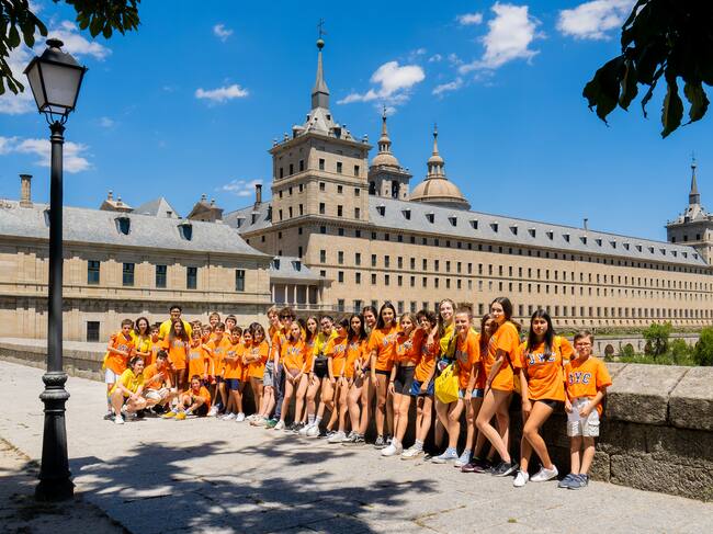 Espectacular Campamento de idiomas en El Escorial para niños de 6 a 16 años
