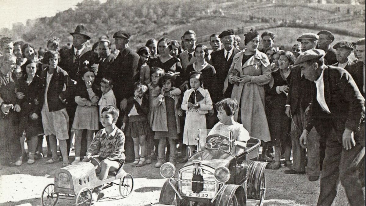 'Postales Sonoras' propone una carrera infantil de coches de juguete para celebrar las Fiestas de la Primavera - Hoy por Hoy Zaragoza 29/03/2023