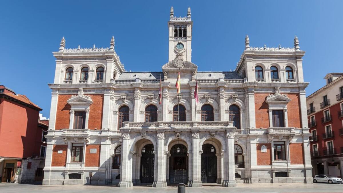 El trabajo presencial queda reducido "al mínimo necesario" en el Ayuntamiento