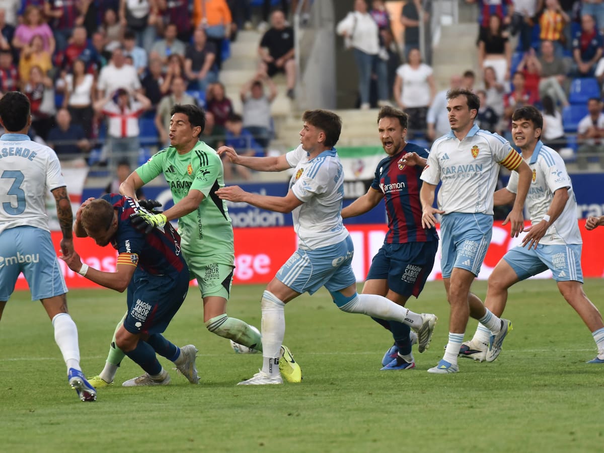 Sanción ejemplar de trece partidos a Esteban Andrada por su agresión a Jorge Pulido en el Huesca-Zaragoza