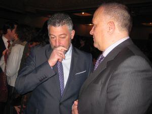 El presidente del Consejo, Gerardo Alvalrez Courel, con el Diputado para el Bierzo, Angel Calvo, presente en el pleno