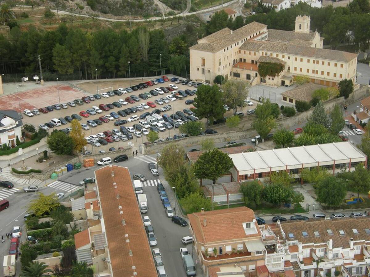 Cocentaina ya tiene activa la plataforma para reservar aparcamiento para la Fira de Tots Sants de 2022