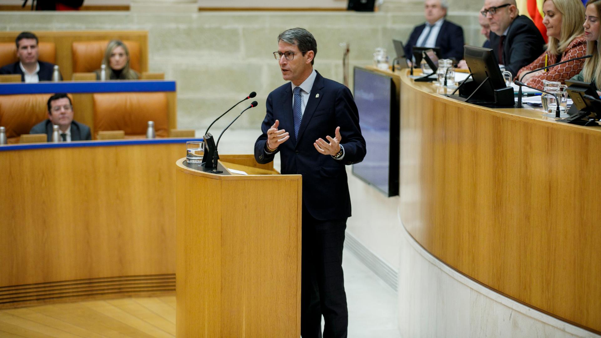 Gonzalo Capellán interviene en el último pleno del Parlamento de La Rioja de este 2024