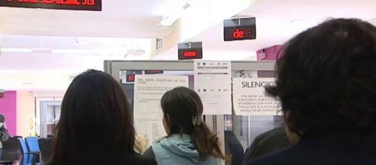 En junio el paro bajó en Castilla-La Mancha en más de 8.300 personas