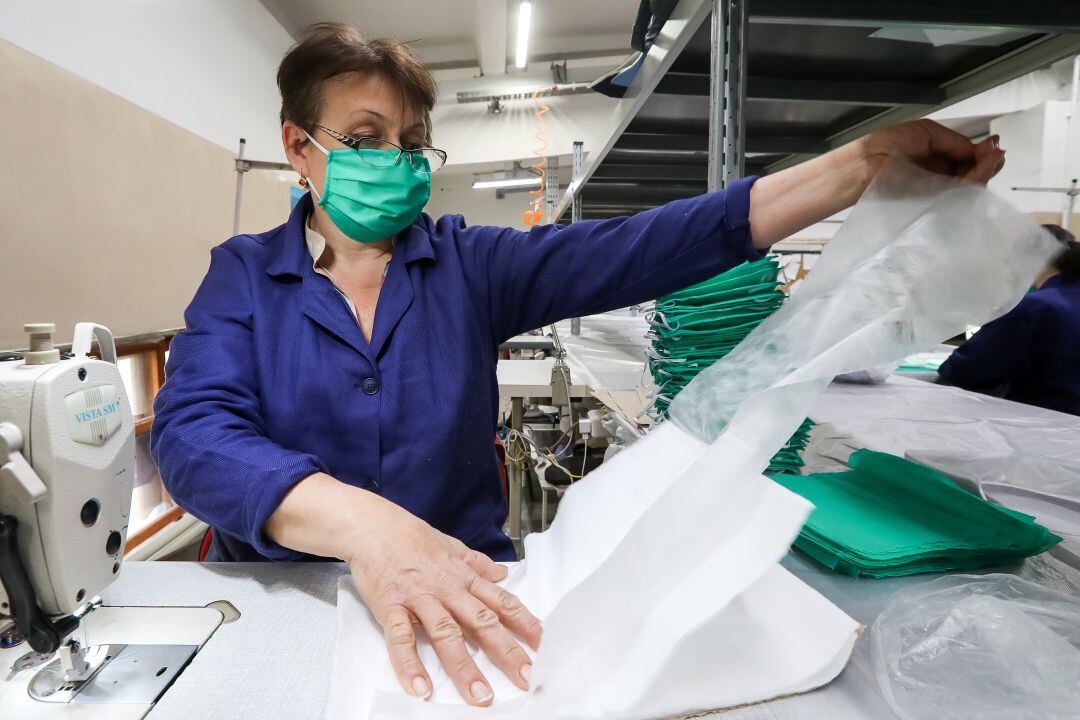  La guía del Gobierno para fabricar tus propias mascarillas artesanales 