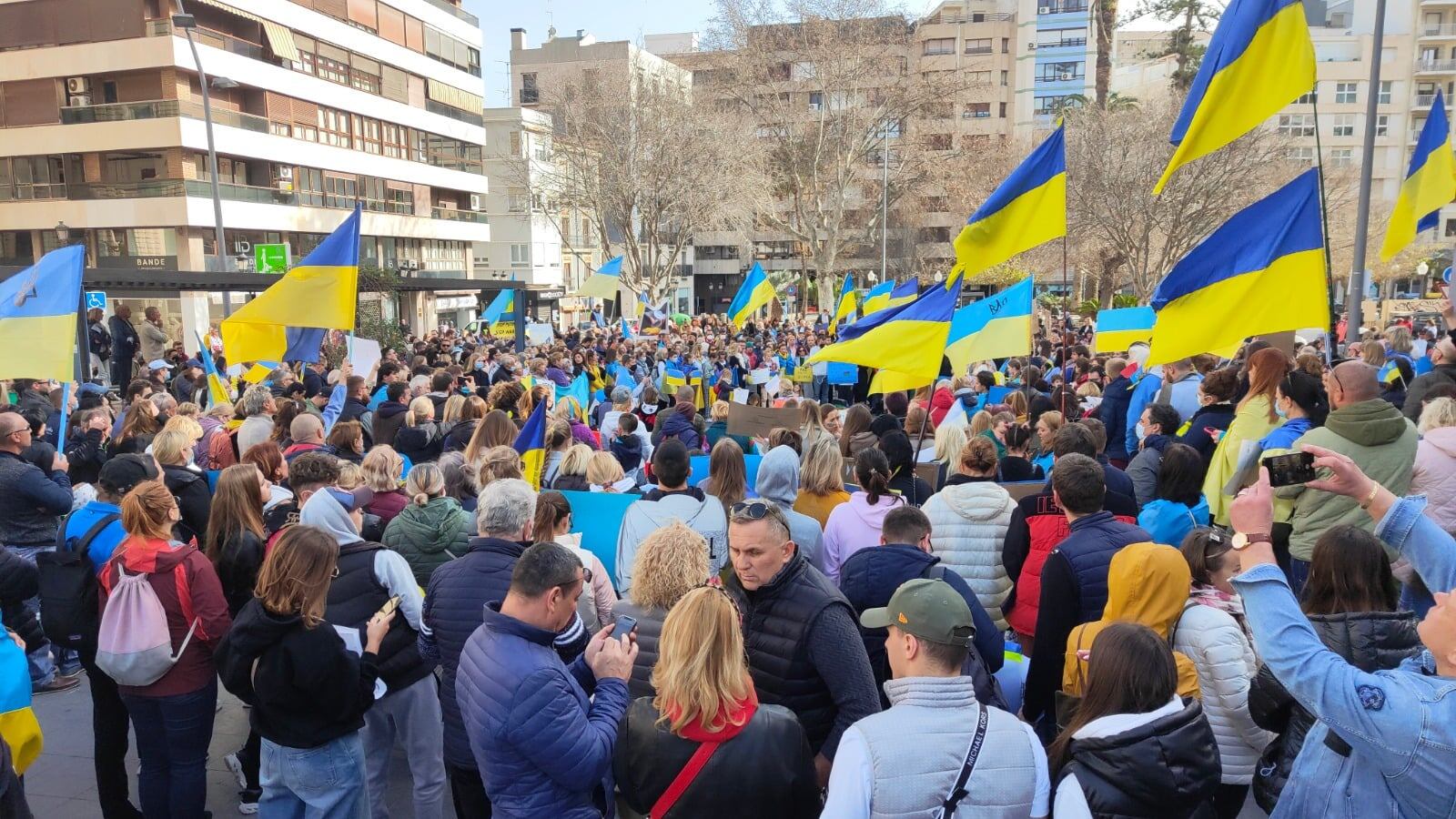 Concentración en Alicante contra la invasión de Ucrania