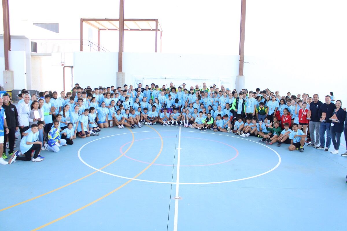 Participantes en el II Torneo Balonmano Infantil Ajaches de Semana Santa.