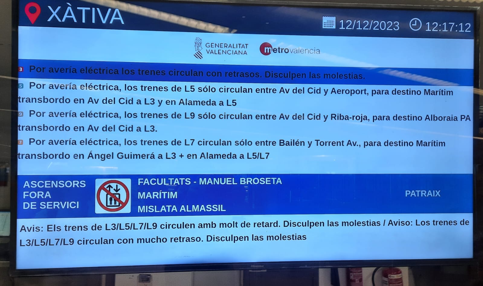 Una avería en la catenaria provoca múltiples retrasos en Metro Valencia