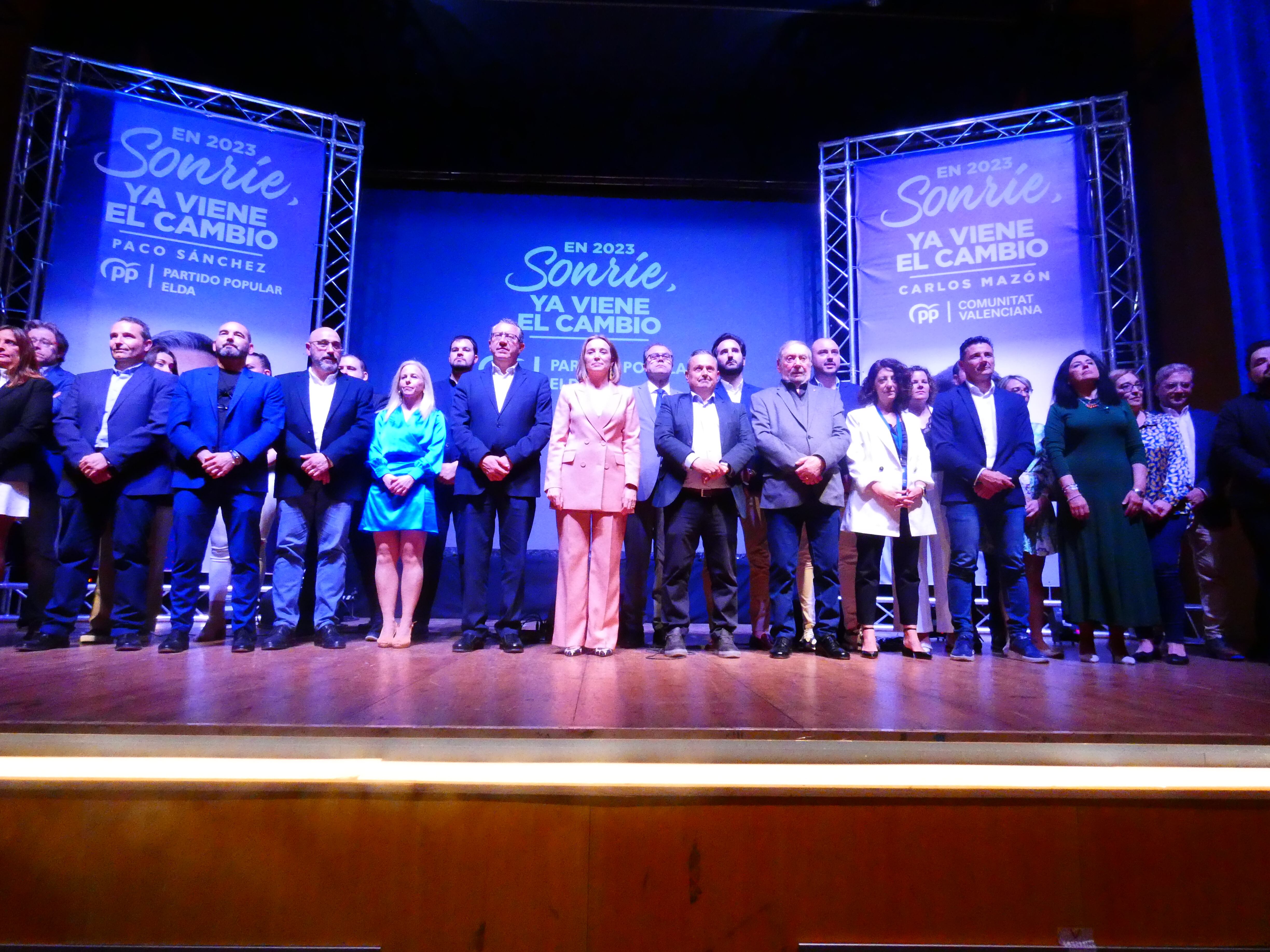 Lista electoral por el Partido Popular de Elda junto con Cuca Gamarra, secretaria general por el PP en España