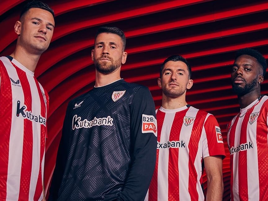 Guruzeta, Simón, Vivian e Iñaki Williams posan con la nueva camiseta del Athletic Club