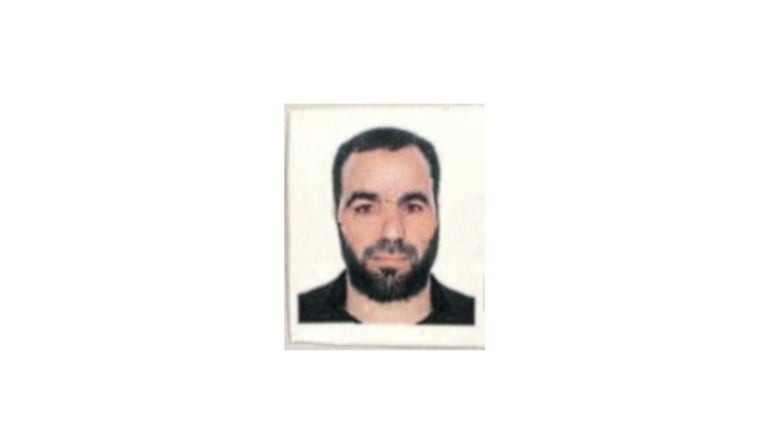Foto de carnet de l'imam de Ripoll, Abdelbaki Es Satty, trobada entre les runes d'Alcanar i inclosa a la causa dels atempats del 17-A.