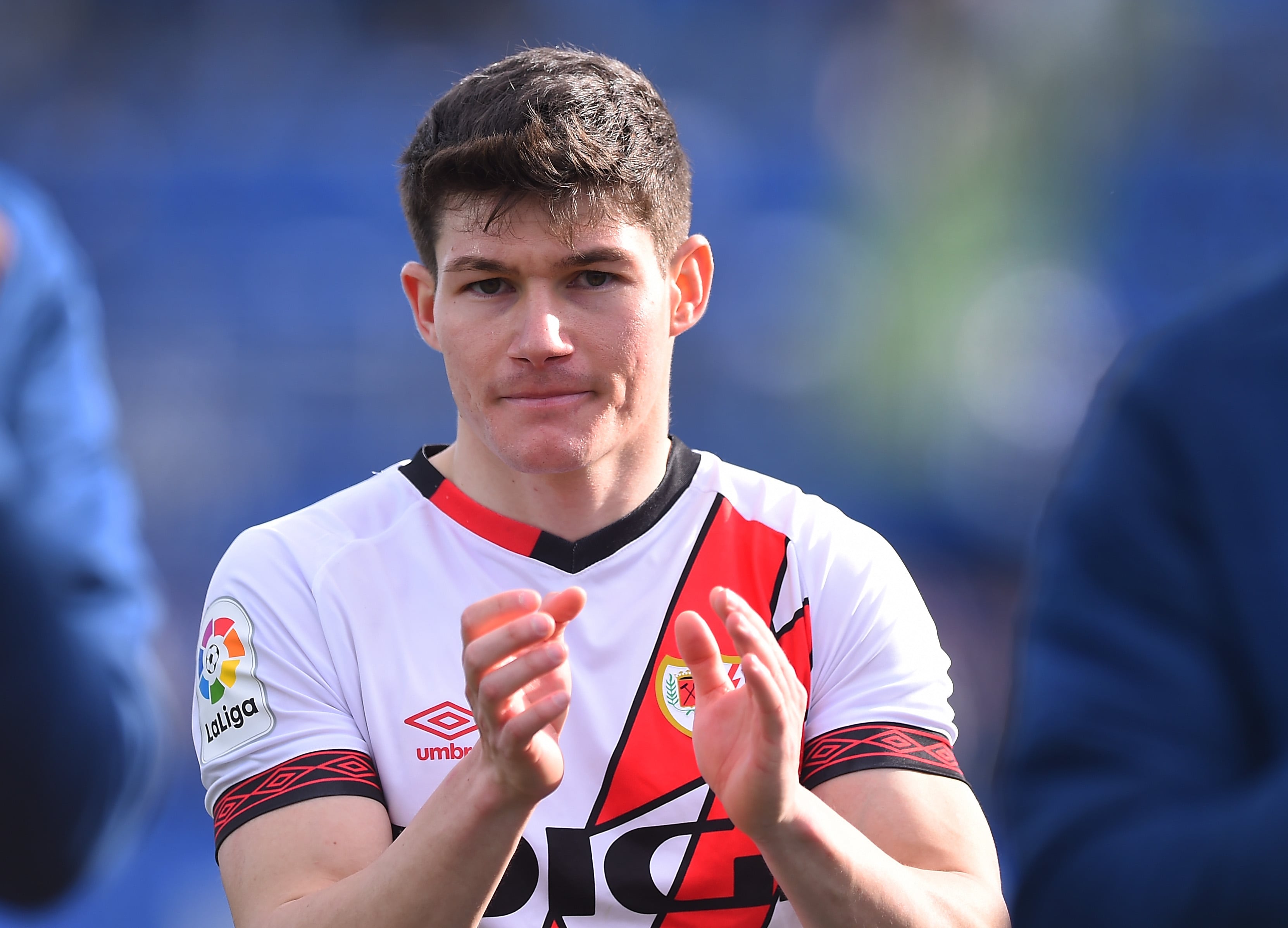 GETAFE, SPAIN - FEBRUARY 12: Fran Garcia of Rayo Vallecano applauds supporters at the end of the LaLiga Santander match between Getafe CF and Rayo Vallecano at Coliseum Alfonso Perez on February 12, 2023 in Getafe, Spain. (Photo by Denis Doyle/Getty Images)